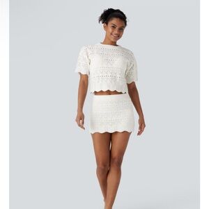 HALARA SCALLOP HEM  White KNIT Two-Piece Set. S TOP XS BOTTOM